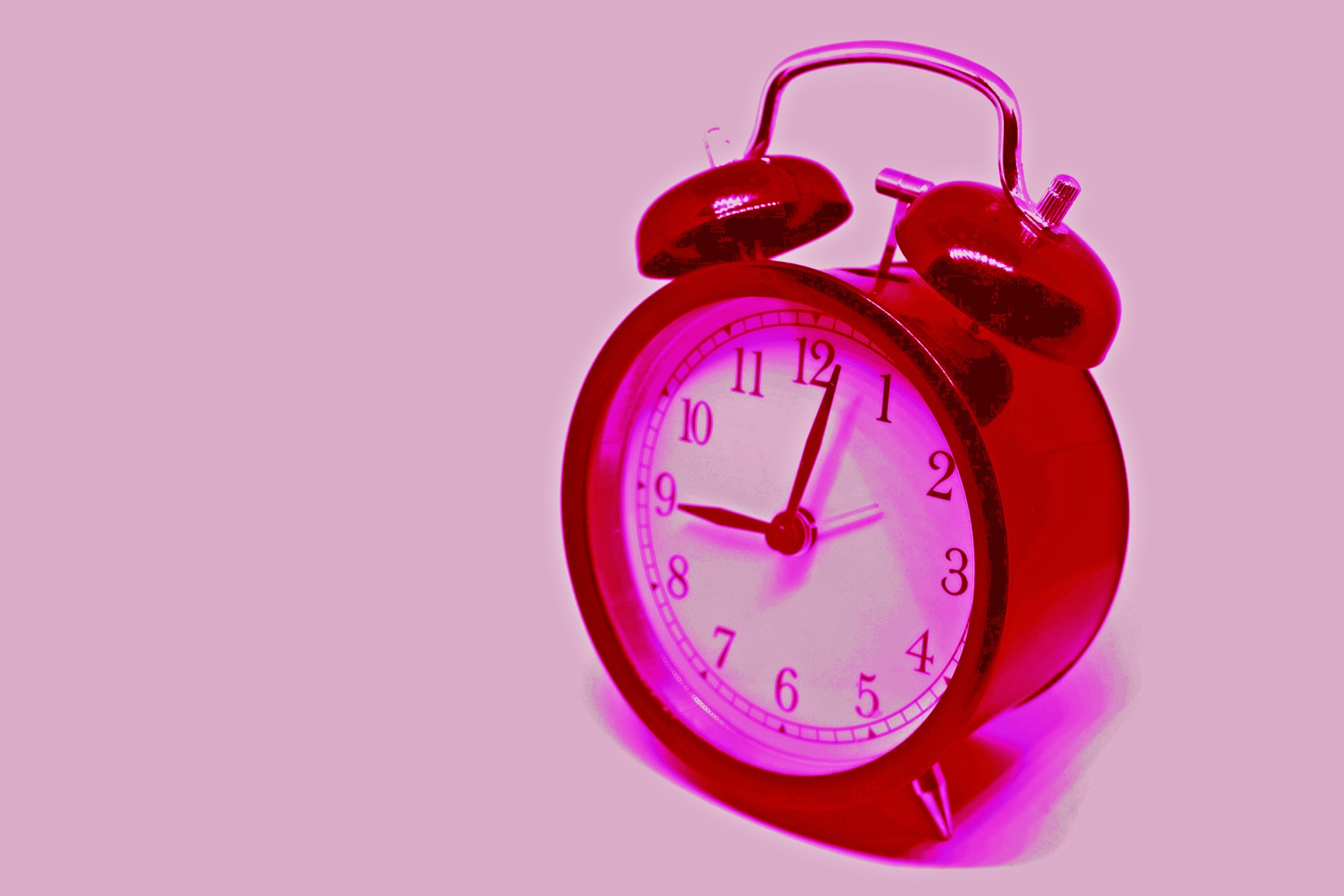 A Red Clock that denotes: when your house closing is late